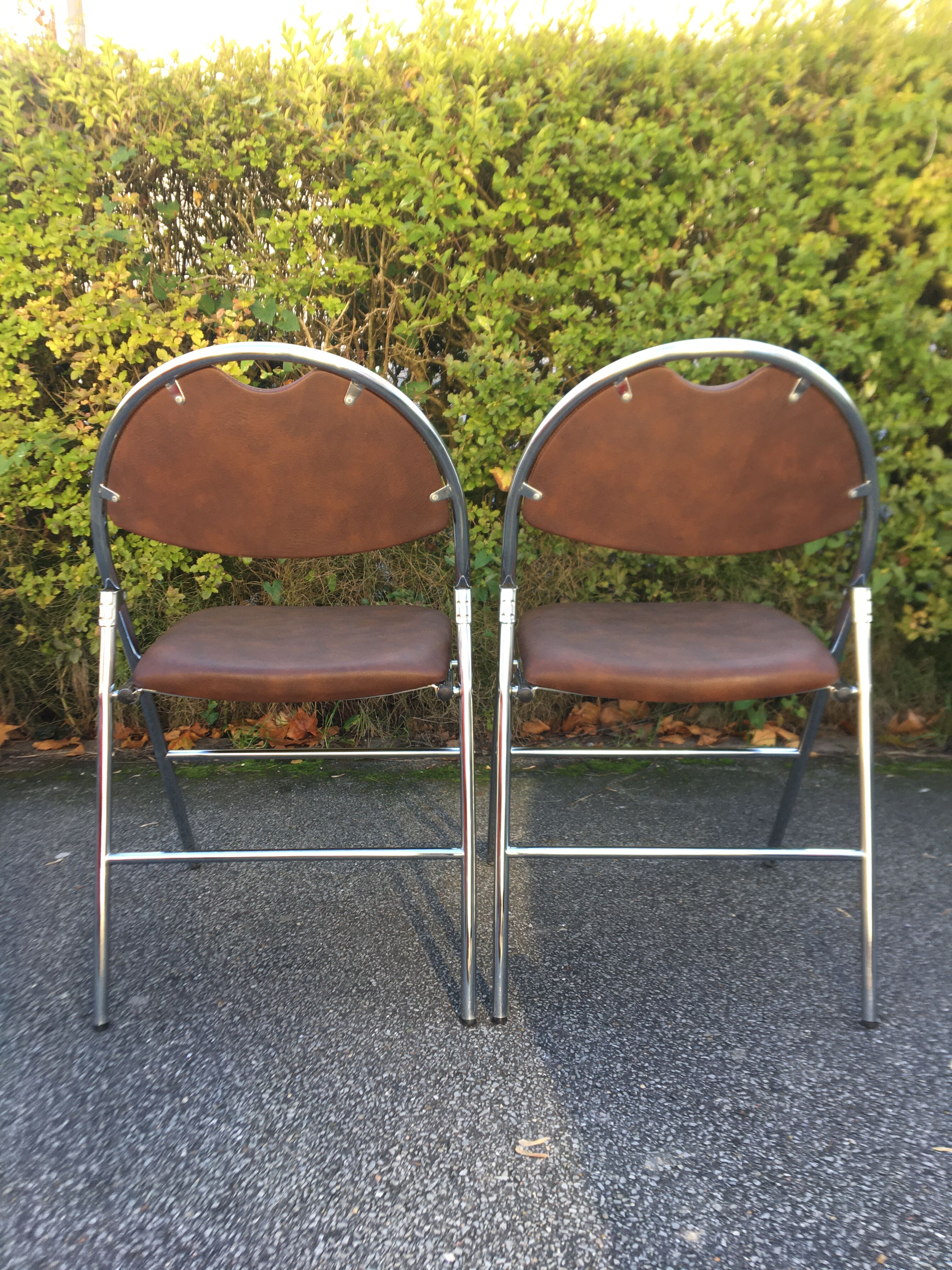 Set de 6 chaises pliantes acier et similicuir 70’s