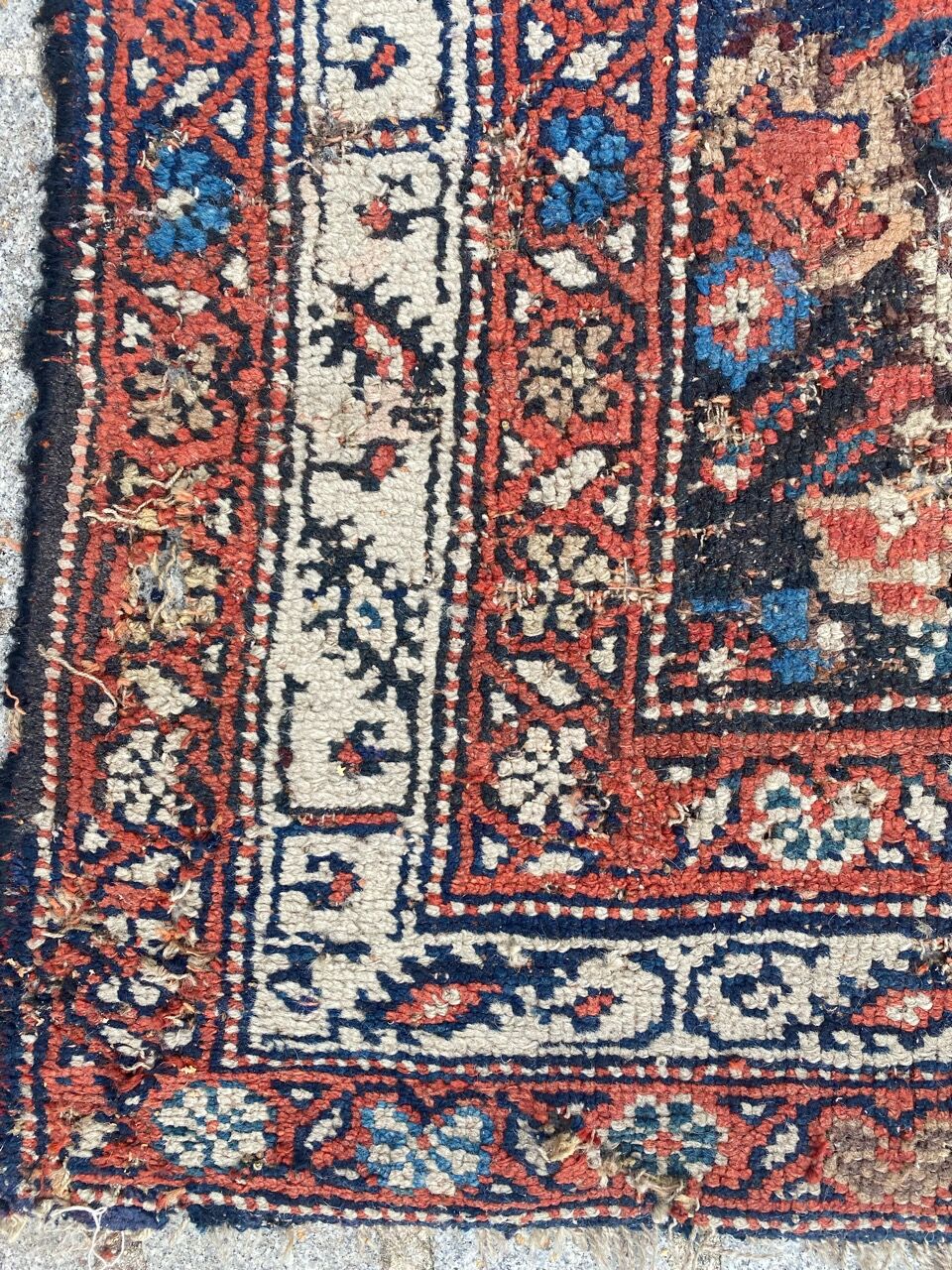 Handmade old Kurdish Persian carpet 135x276 cm
