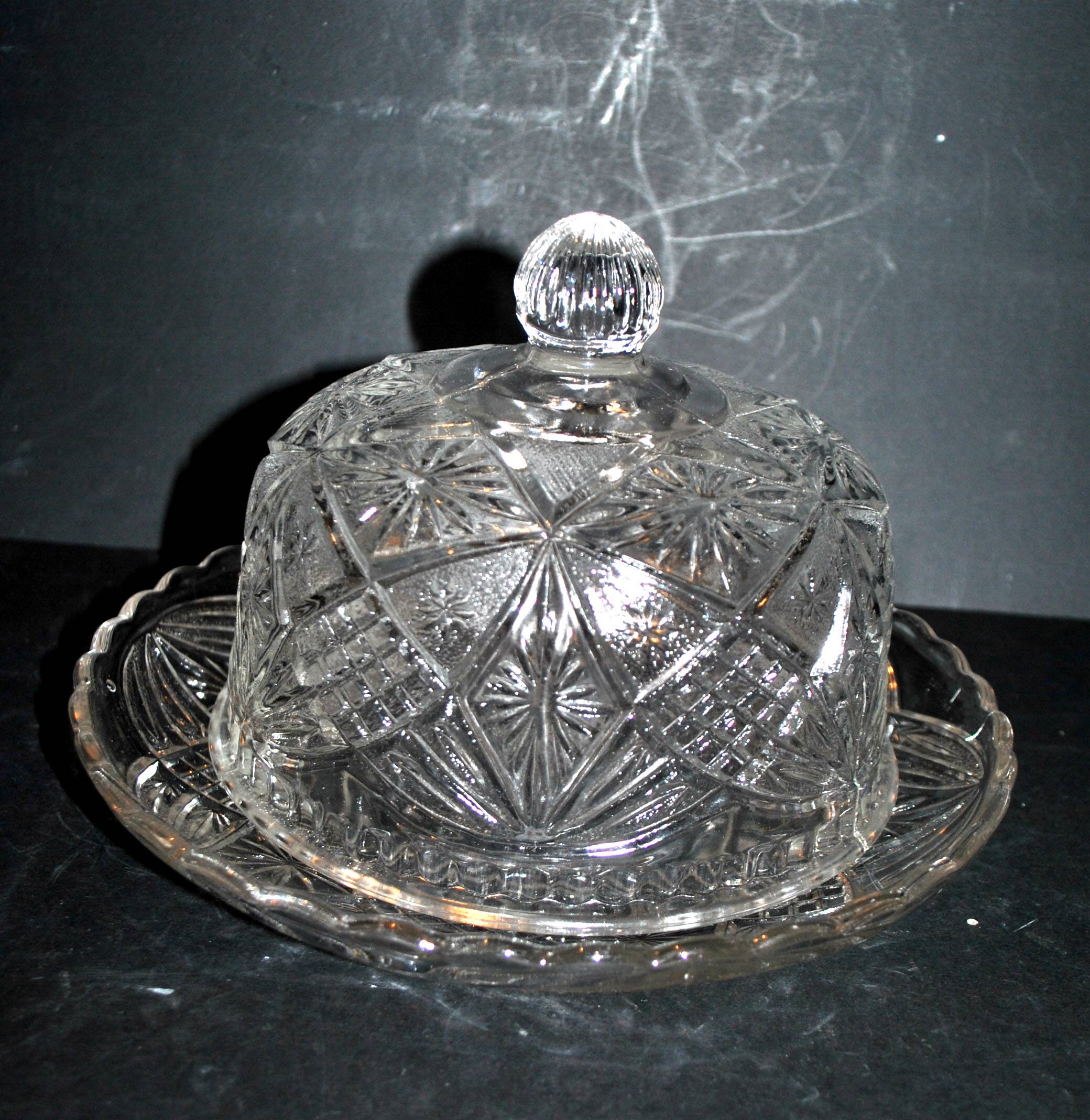 Vintage Portieux Vallerysthal pressed-molded glass cheese bell