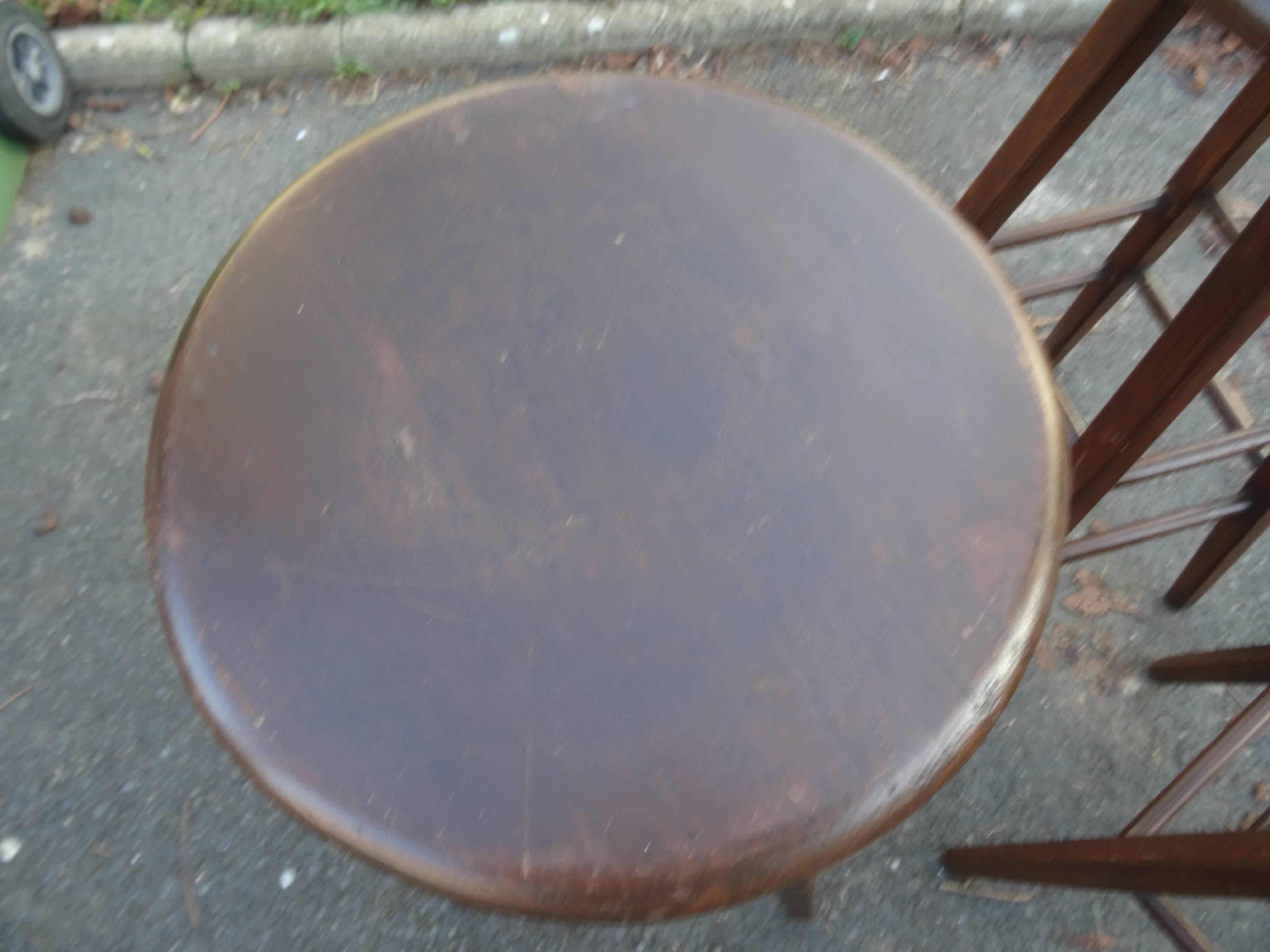 Lot of 3 high stools