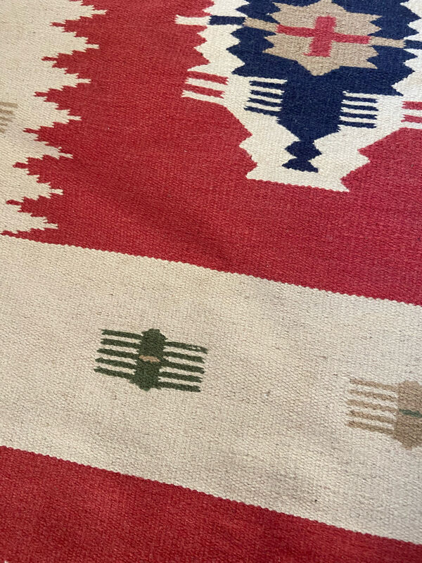 Kilim ethnique en laine