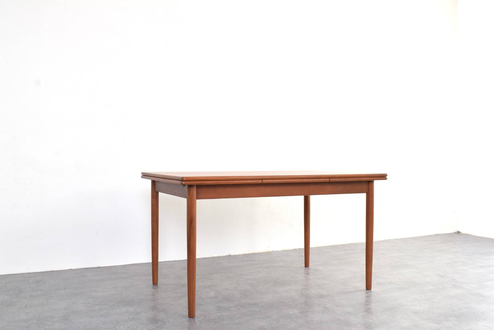 Mid-Century Danish Extendable Teak Dining Table from Rogenstrup Möbelfabrik