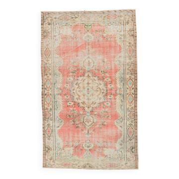 5x8 Coral Pink Classic Vintage Rug, 147x243 Cm