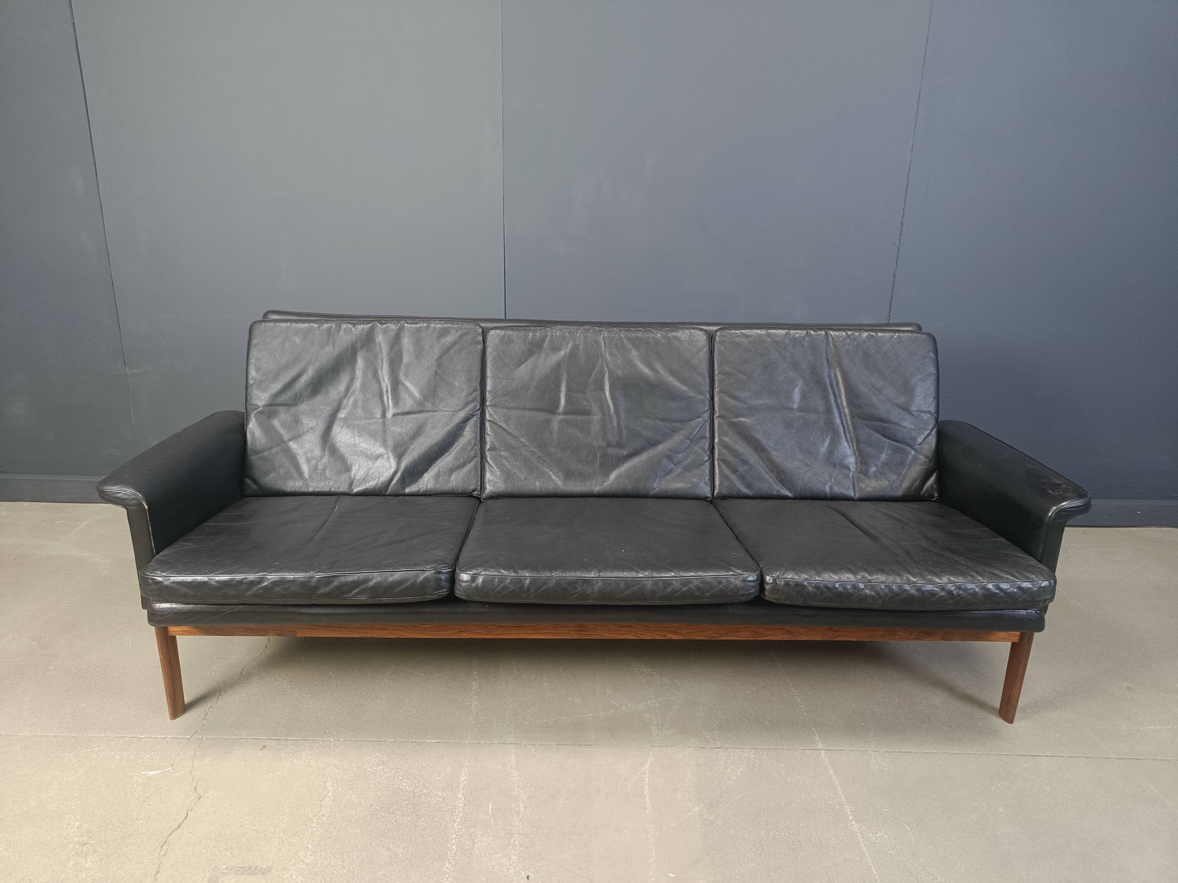 Jupiter Sofa by Finn Juhl for from France and Søn and France & Daverkosen