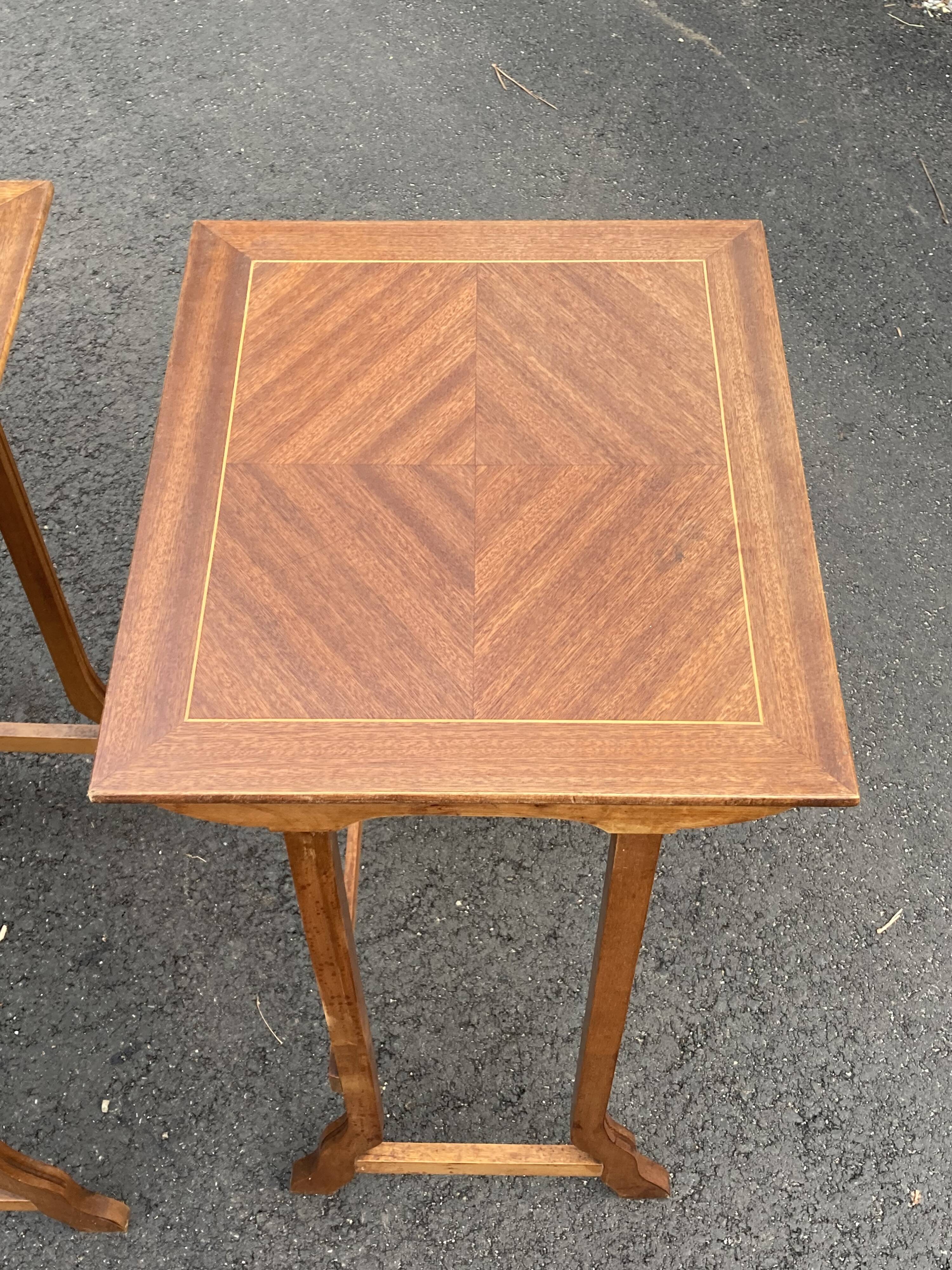 Tables gigogne art déco d’époque 1930 en marqueterie