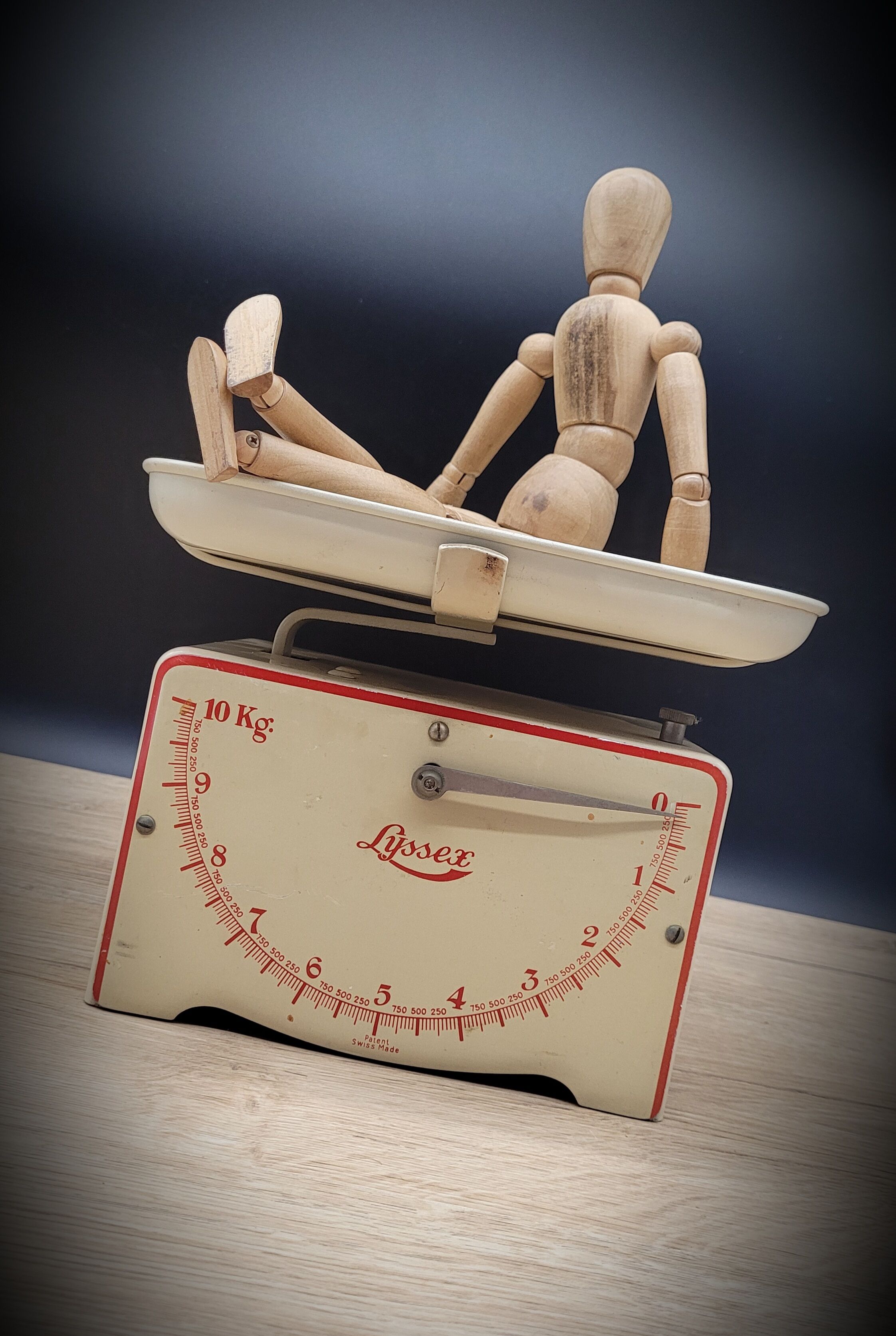 Lyssex scale 10lg red