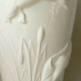 Porcelain vase thick white decor in relief duck flight