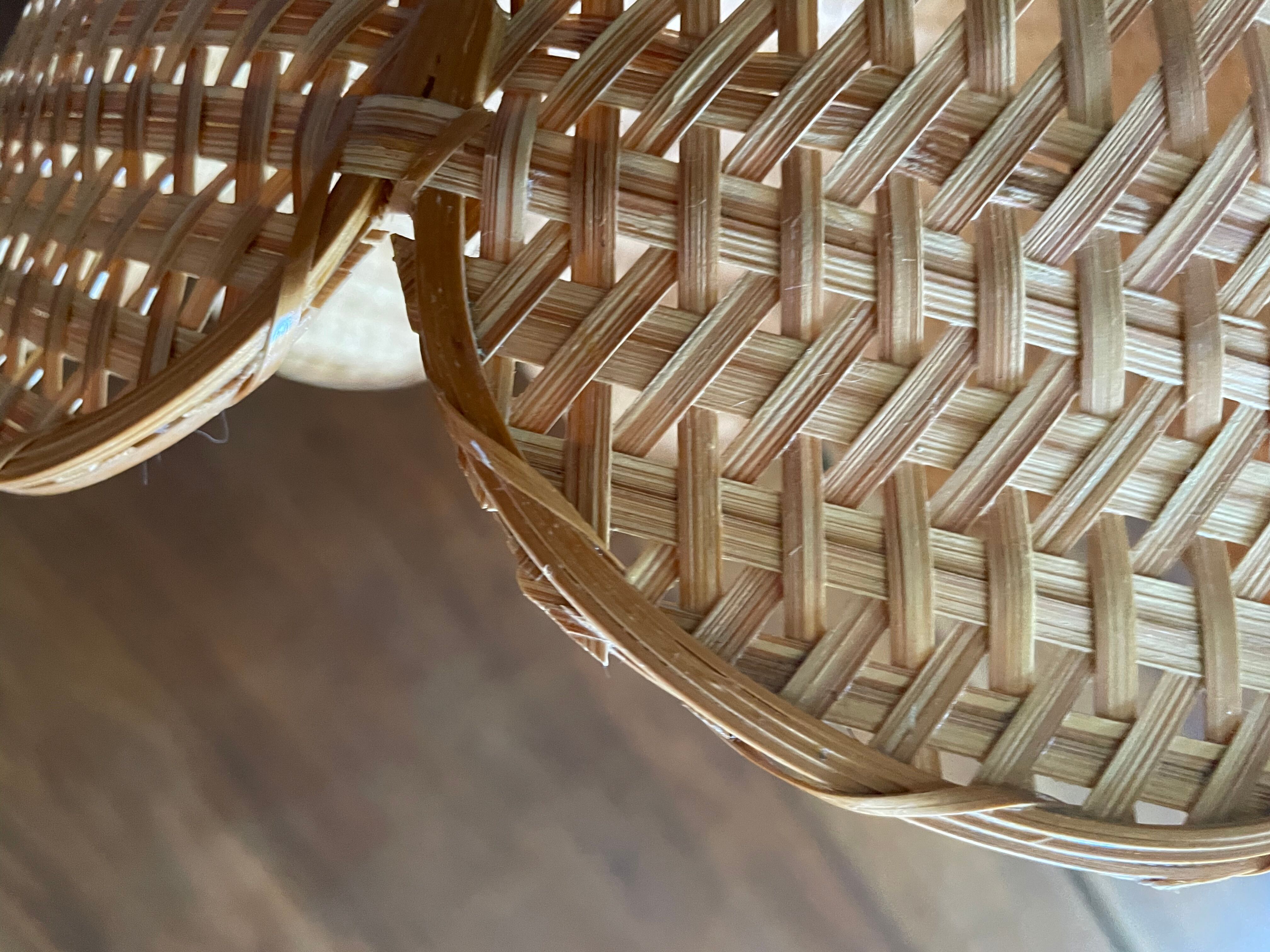 Hanging lamp wicker flower