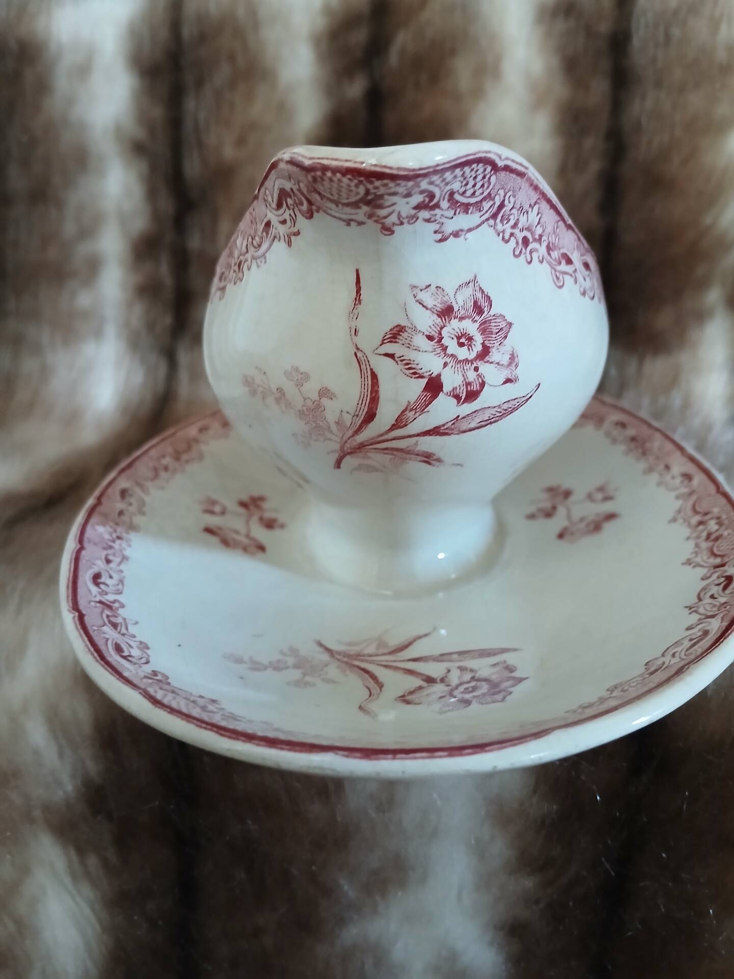 Antique sauce boat in ironstone Sarreguemines