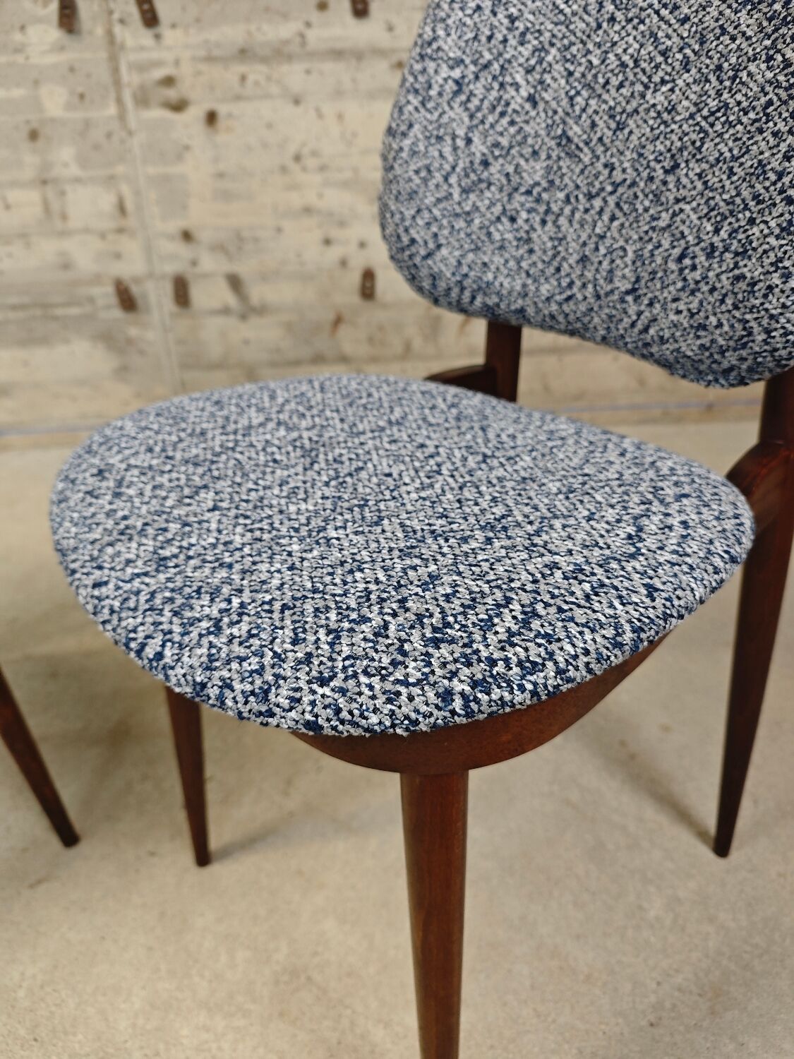 Set of two Baumann Pegasus chairs.