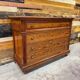 Commode en pitchpin massif