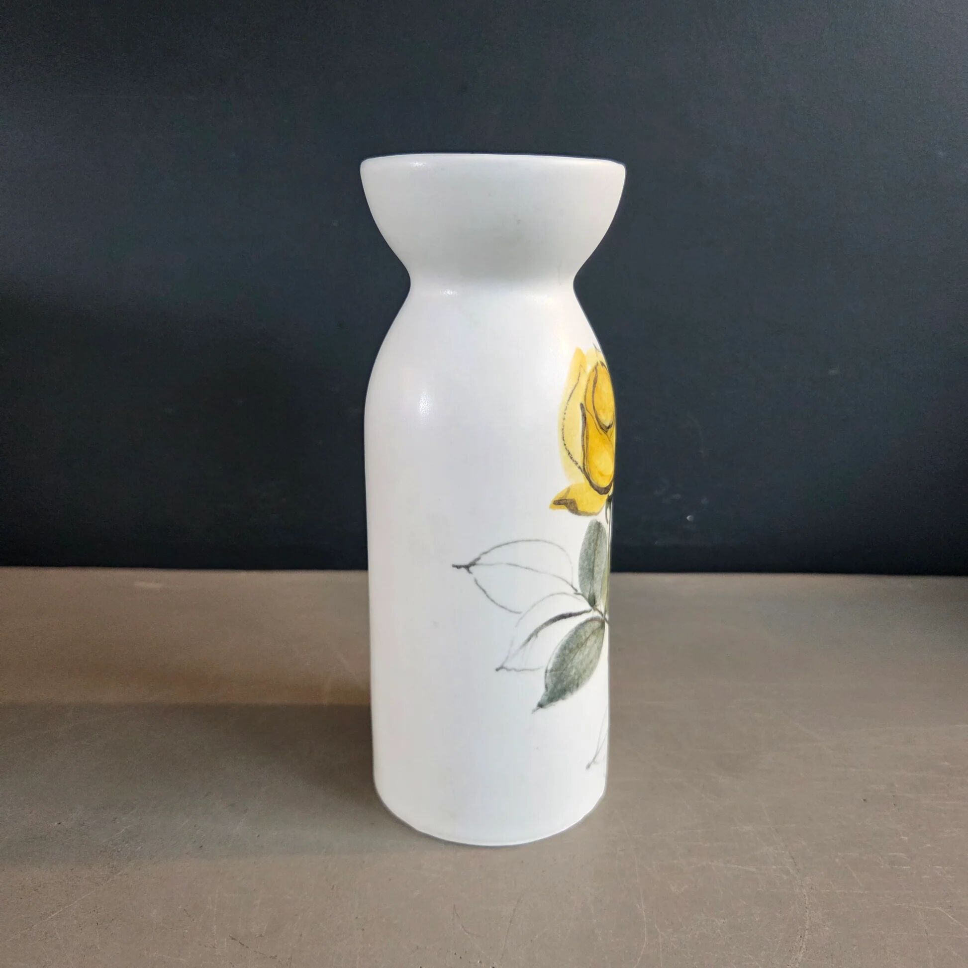 Kukka vase by Hilkka-Liisa Ahola for Arabia - Finland