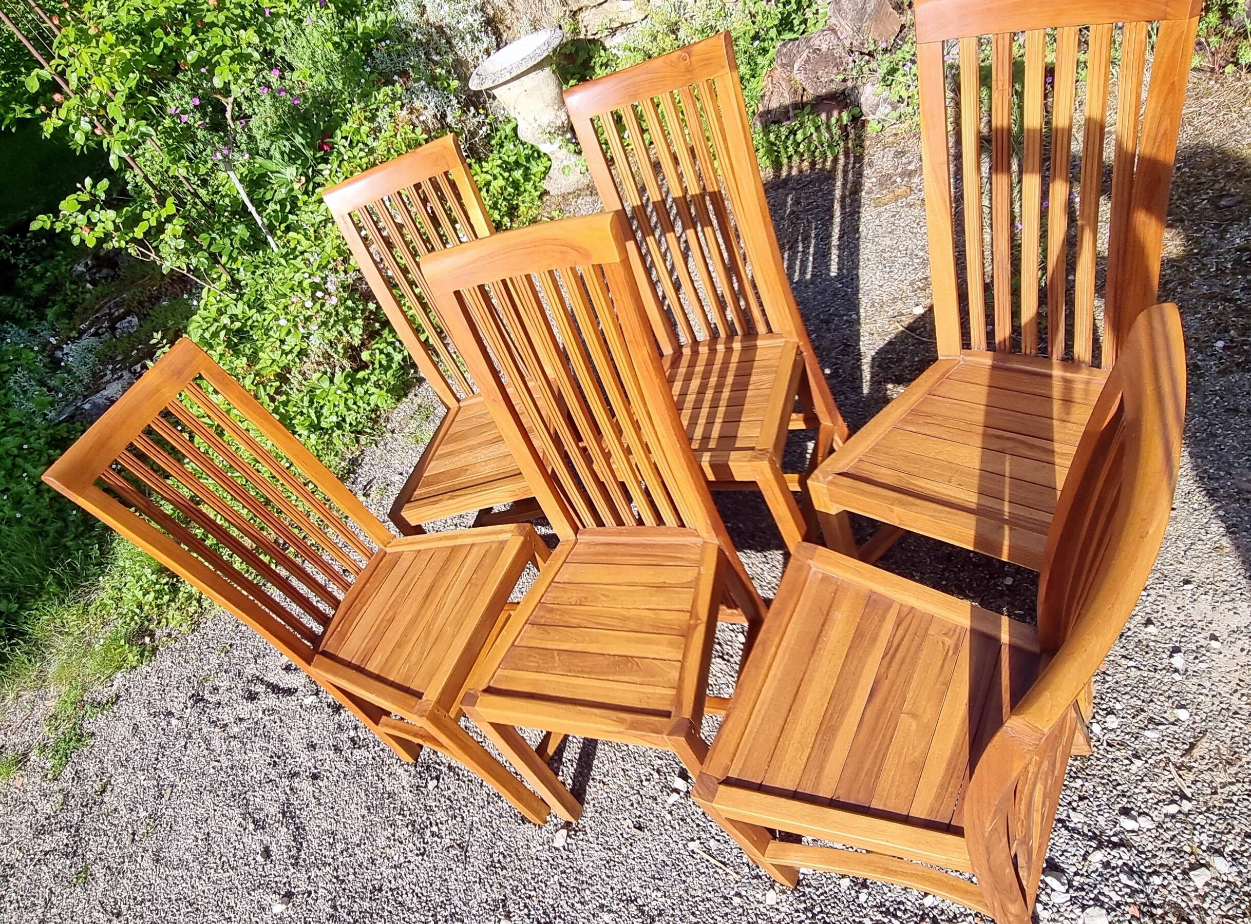 SUite 6 chaises en teck massif