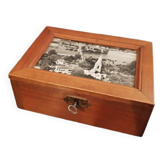 Small old wooden box with customizable key