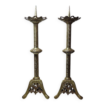 Large pair of antique gilded bronze candlesticks, Gothic style from the 19th century.