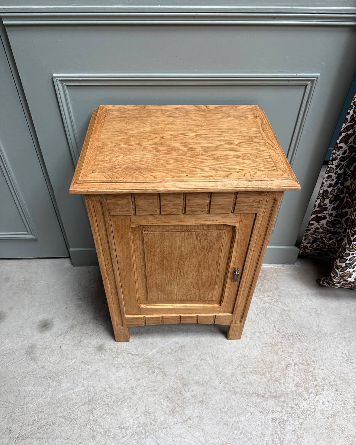 Small Art Deco jam cabinet in oak (renovated)