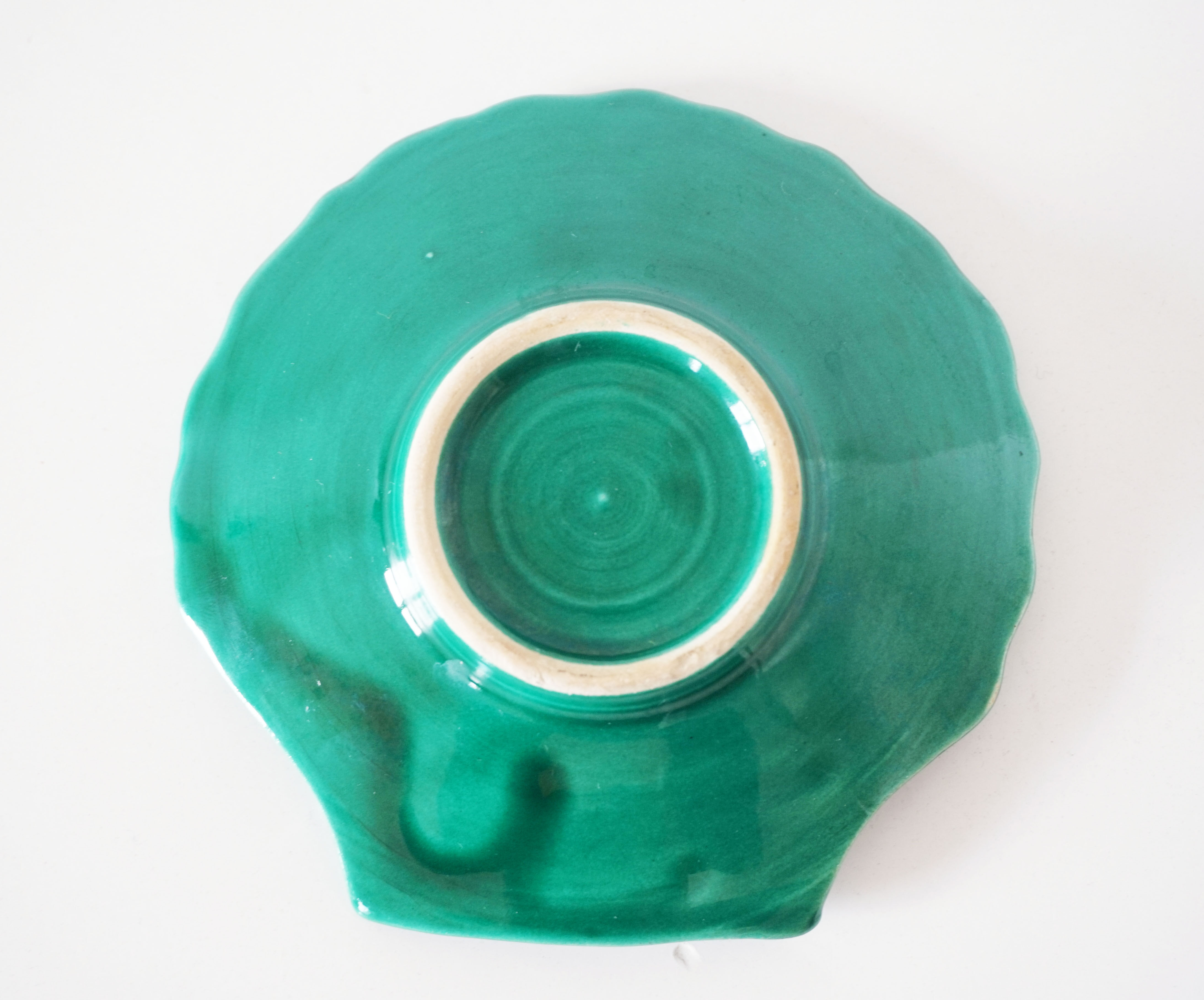 Green ceramic shell cup