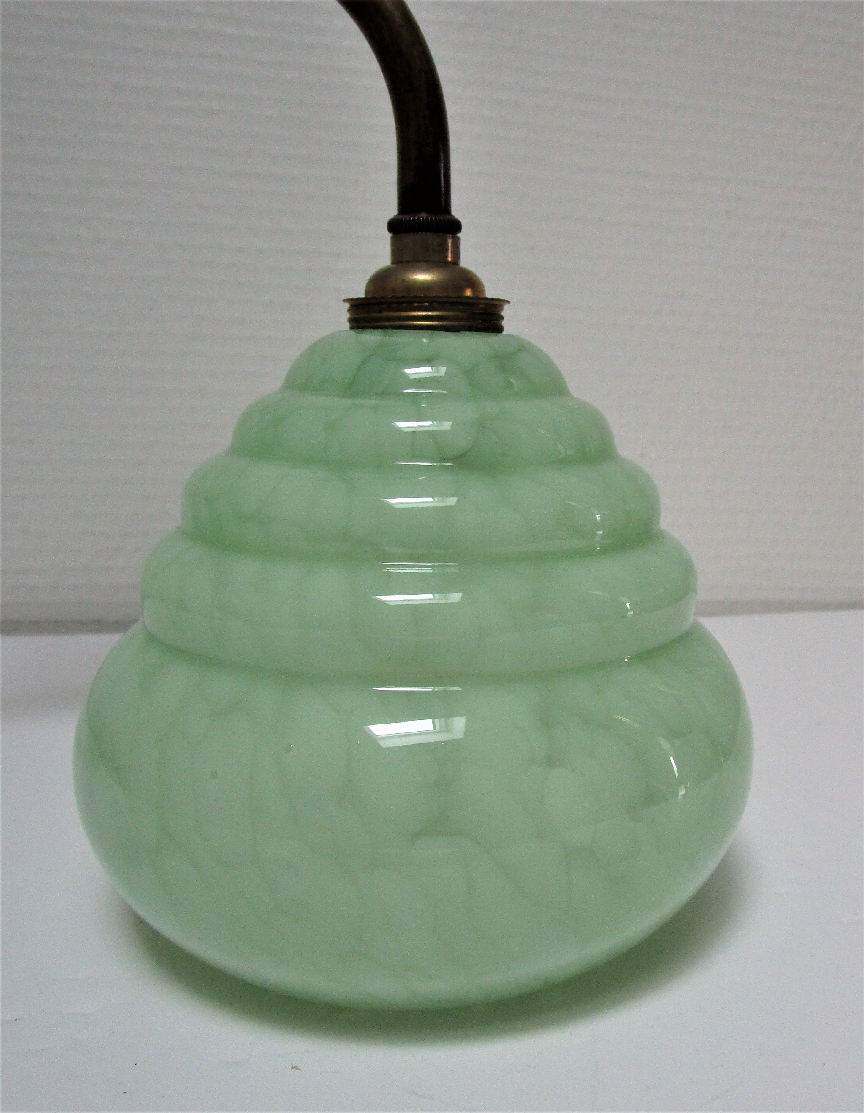 Wall lamp Art Deco porcelain brass glass Clichy almond green
