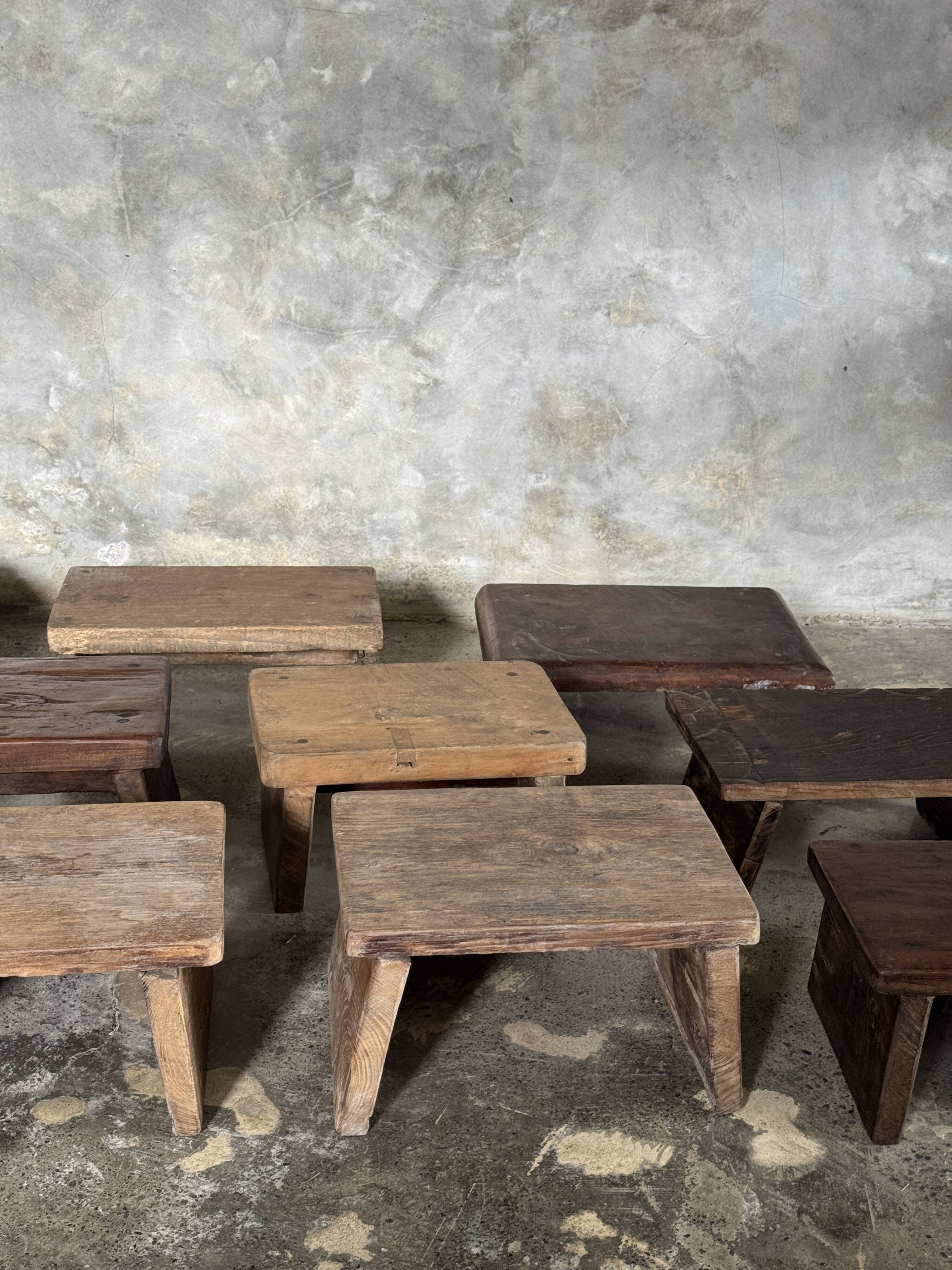 Small auxiliary stool in light upcycled teak (3276)