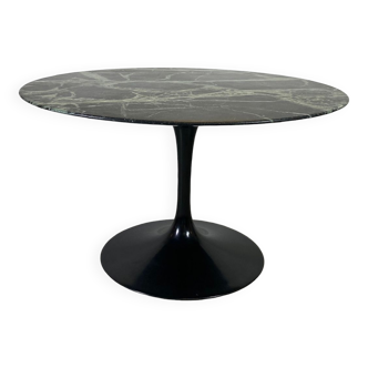 Saarinen Green Marble Tulip Dining Table for Knoll Verdi Alpi