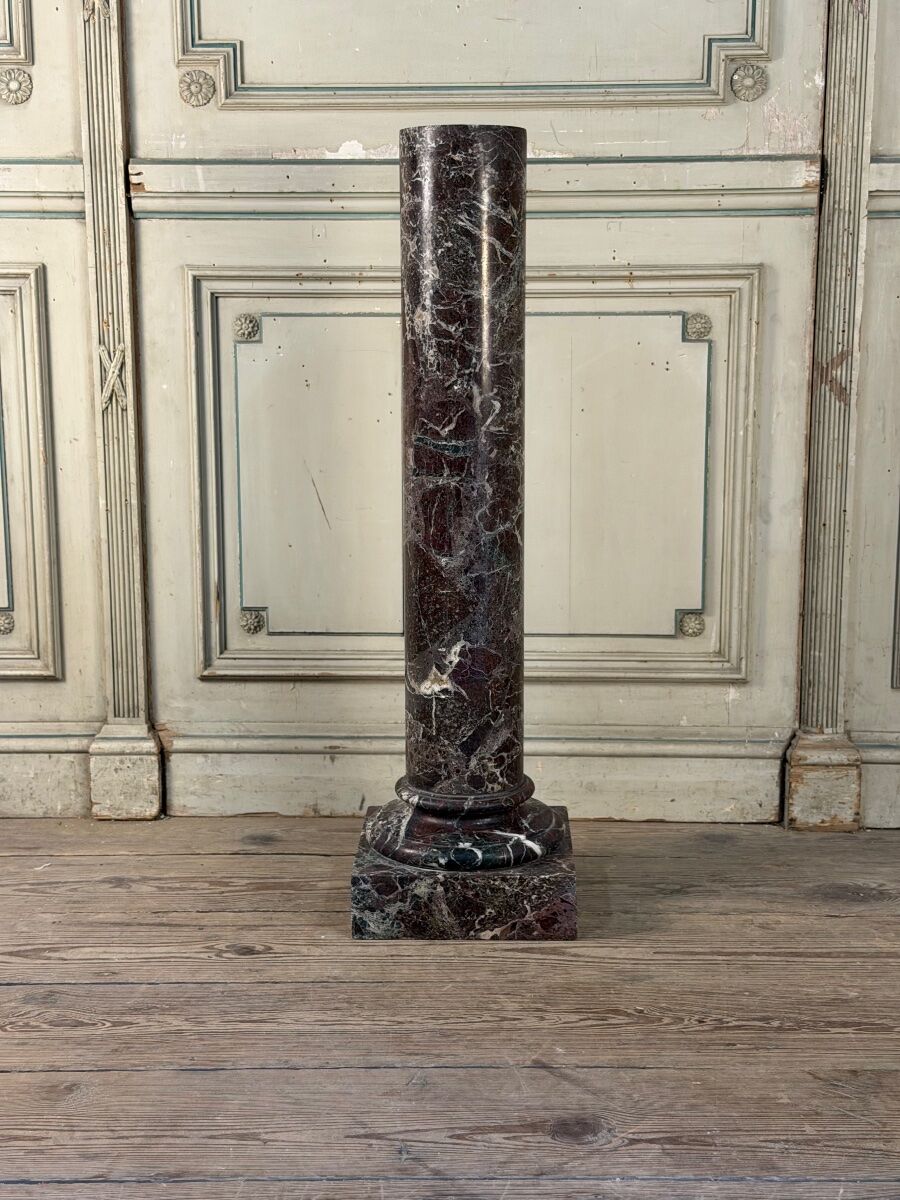 Levento marble column, around 1880