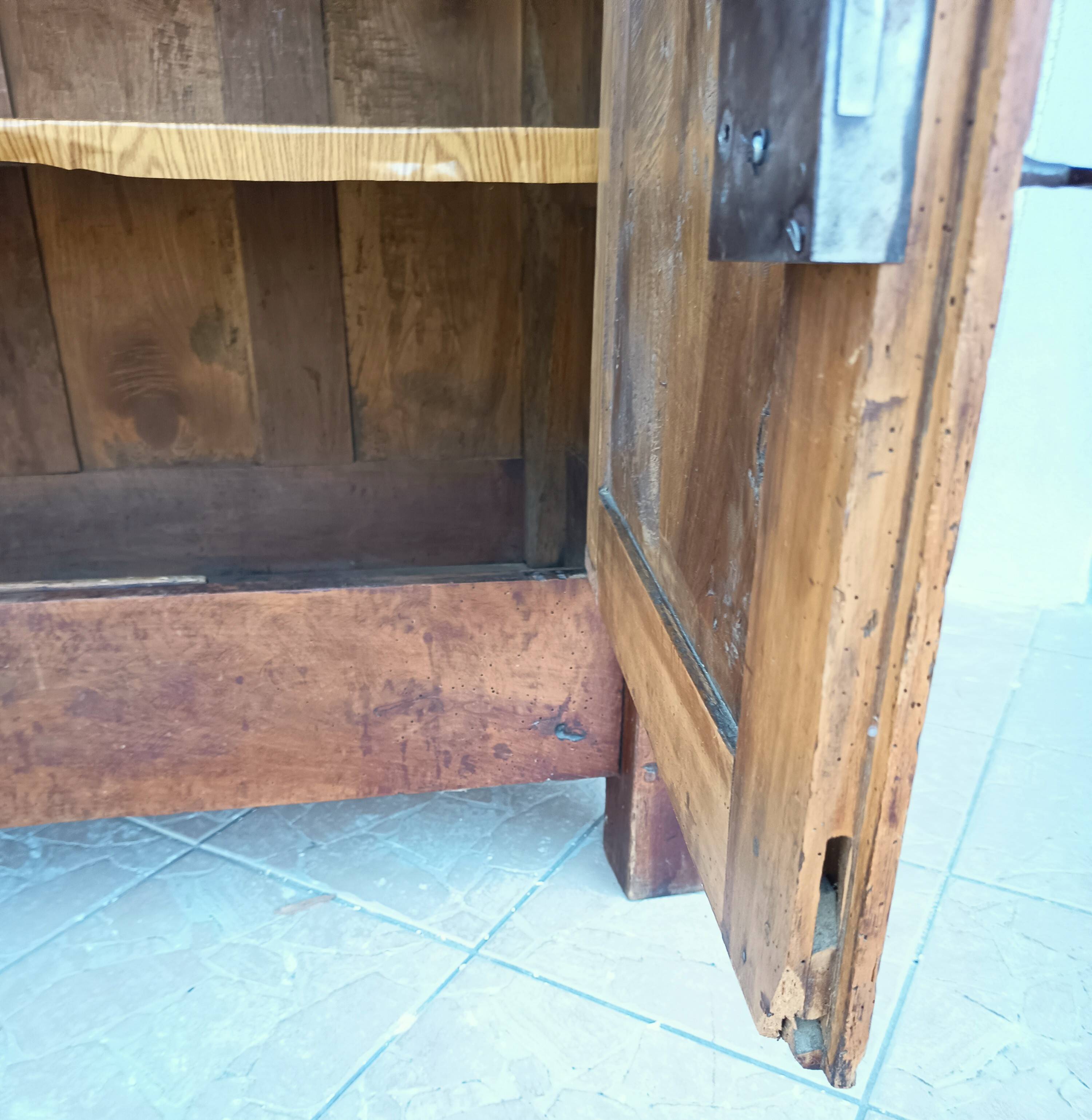 Empire-style buffet in cherry wood