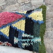 Magnifique coussin Kilim berbère vintage du Maroc