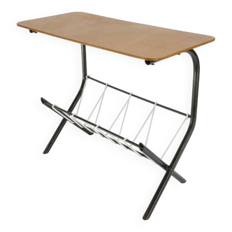 Scoubidou end table