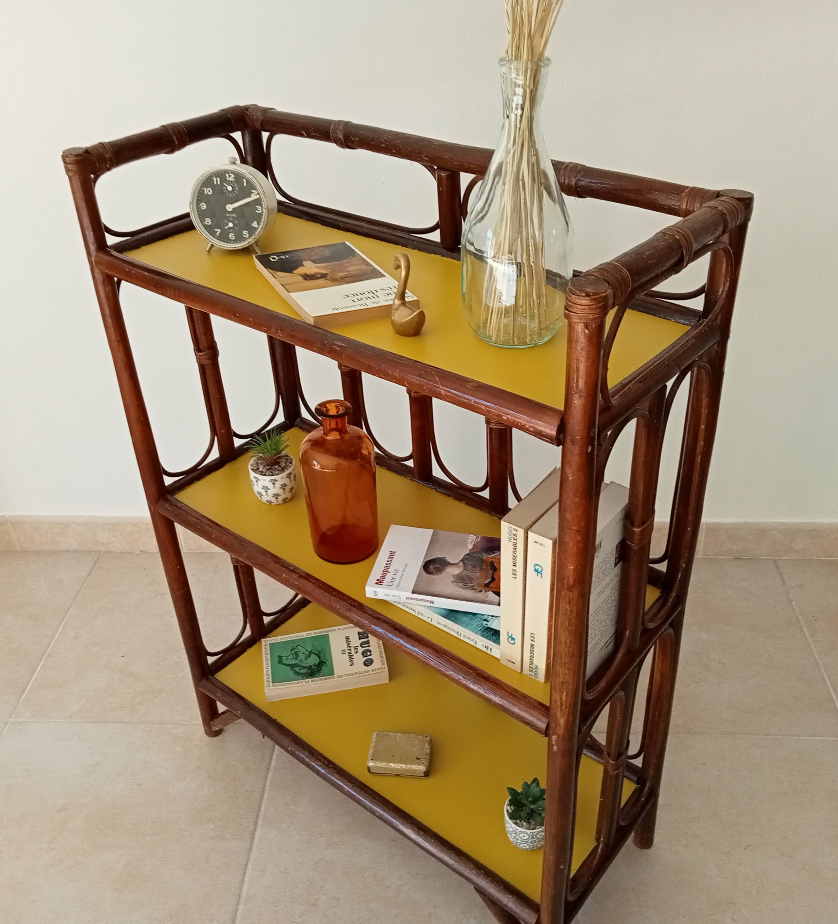 Vintage library shelf in bamboo and rattan 60s/70s