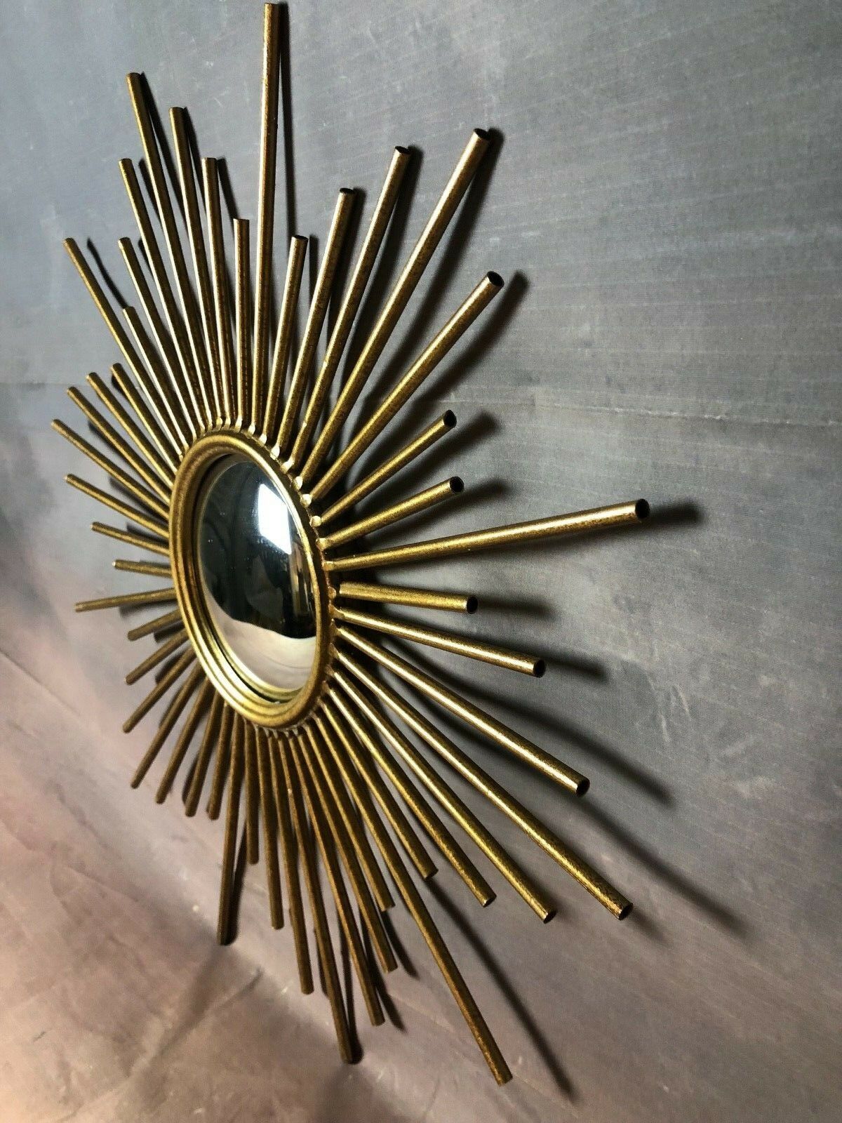 Vintage domed sun mirror in golden metal  46,5x46,5cm