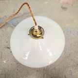 Opaline suspension