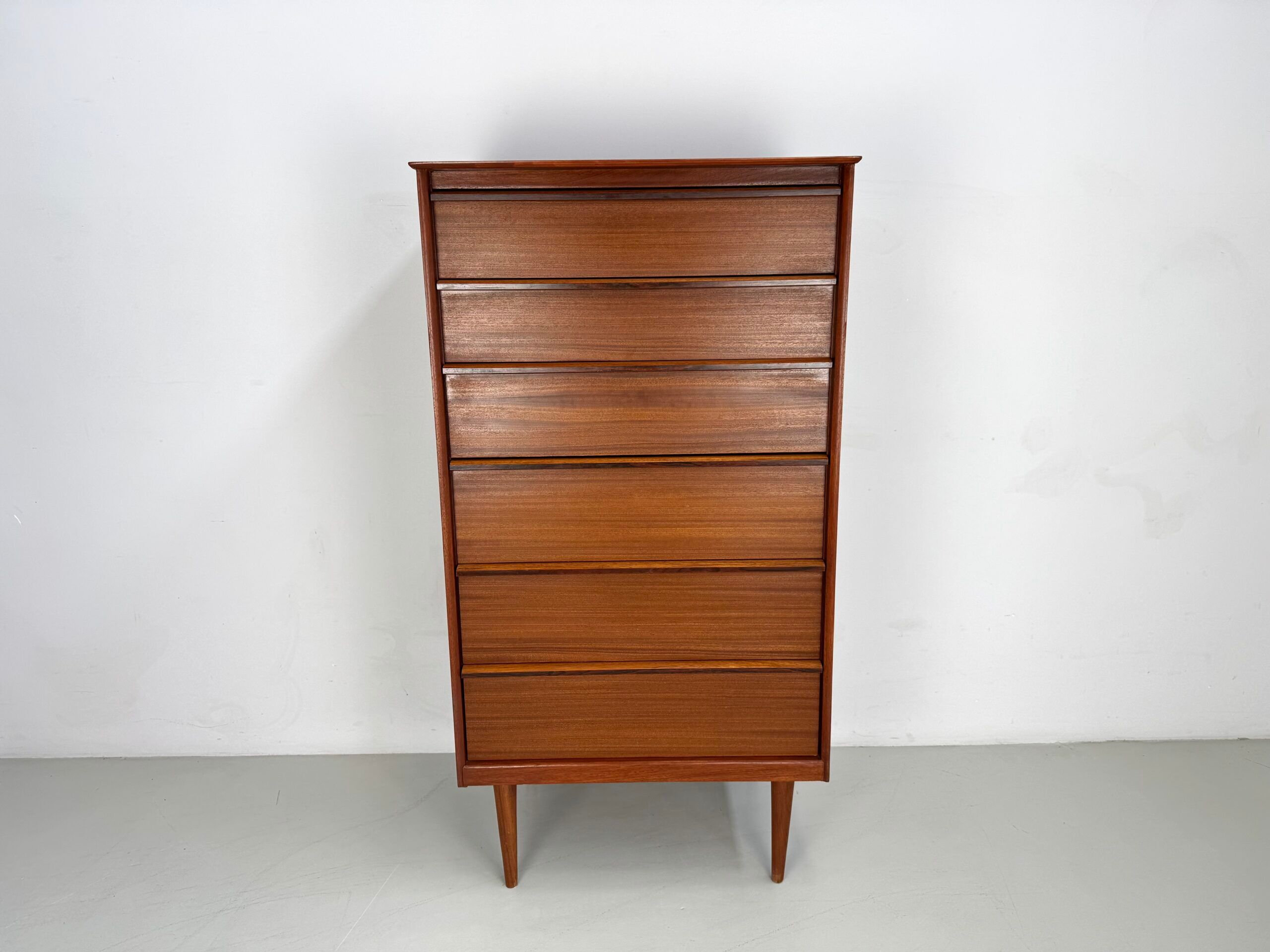 Commode vintage Austinsuite.