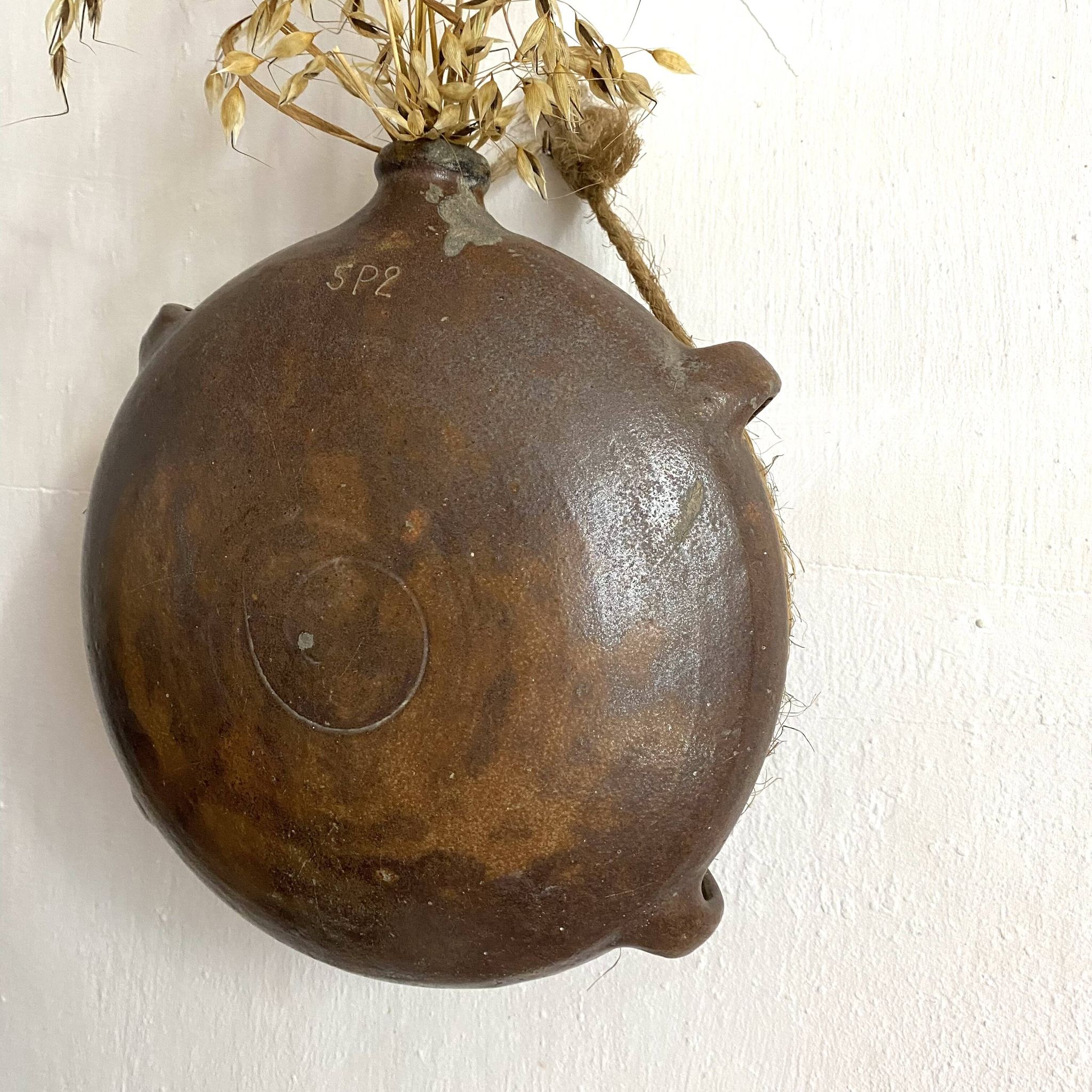 Wall vase, terracotta shepherd's gourd