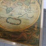 Table basse mappemonde vintage