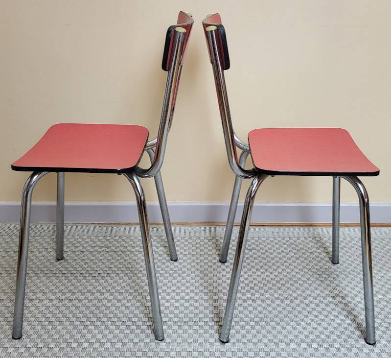 Lot de 2 chaises en formica