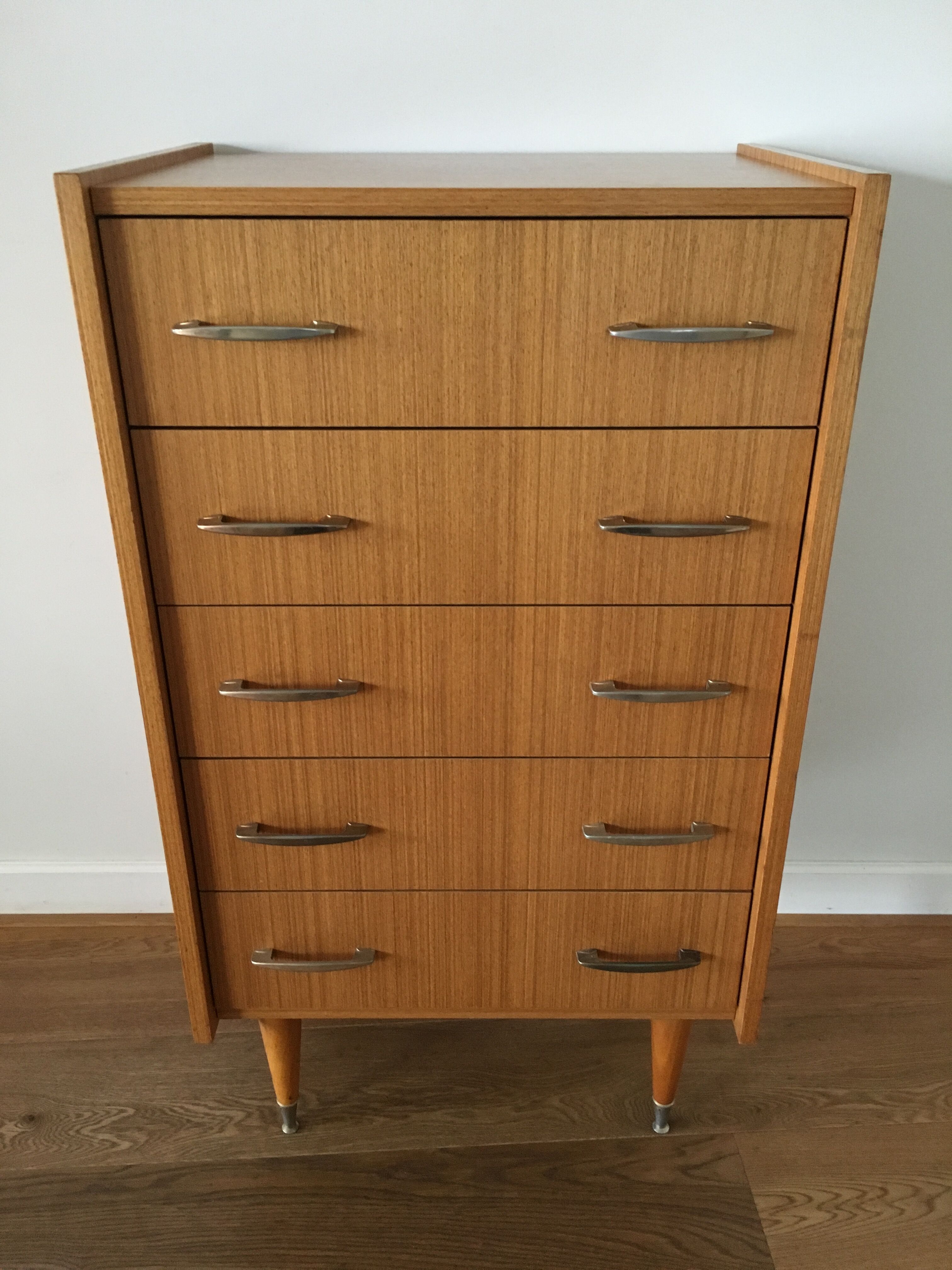 Vintage chest of drawers