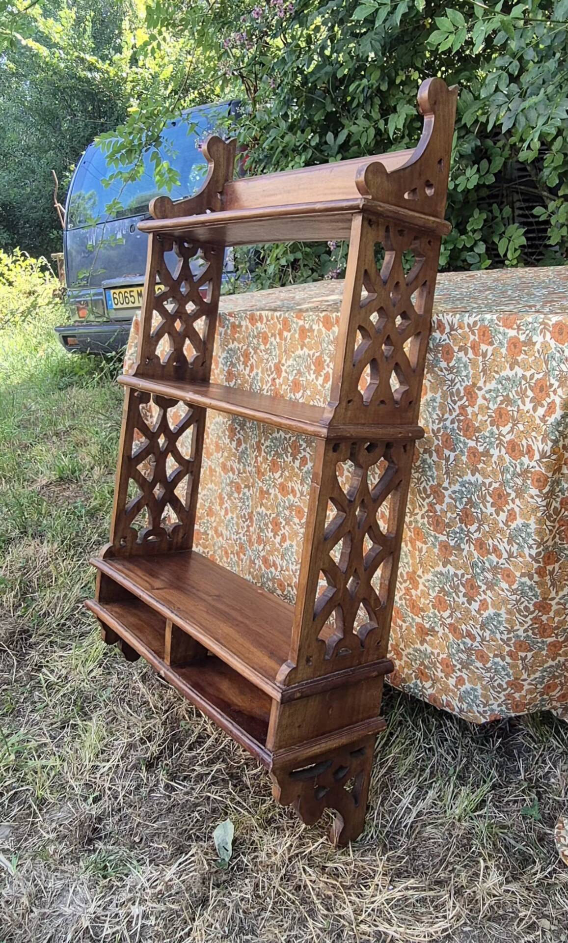 Vintage wall shelf in oriental or Moorish style, handcrafted by a cabinetmaker.
