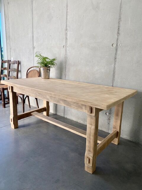 Stripped farmhouse table extensions to 255 cm