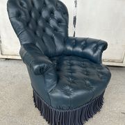 Armchair Napoleon III leather Chesterfield way, late nineteenth