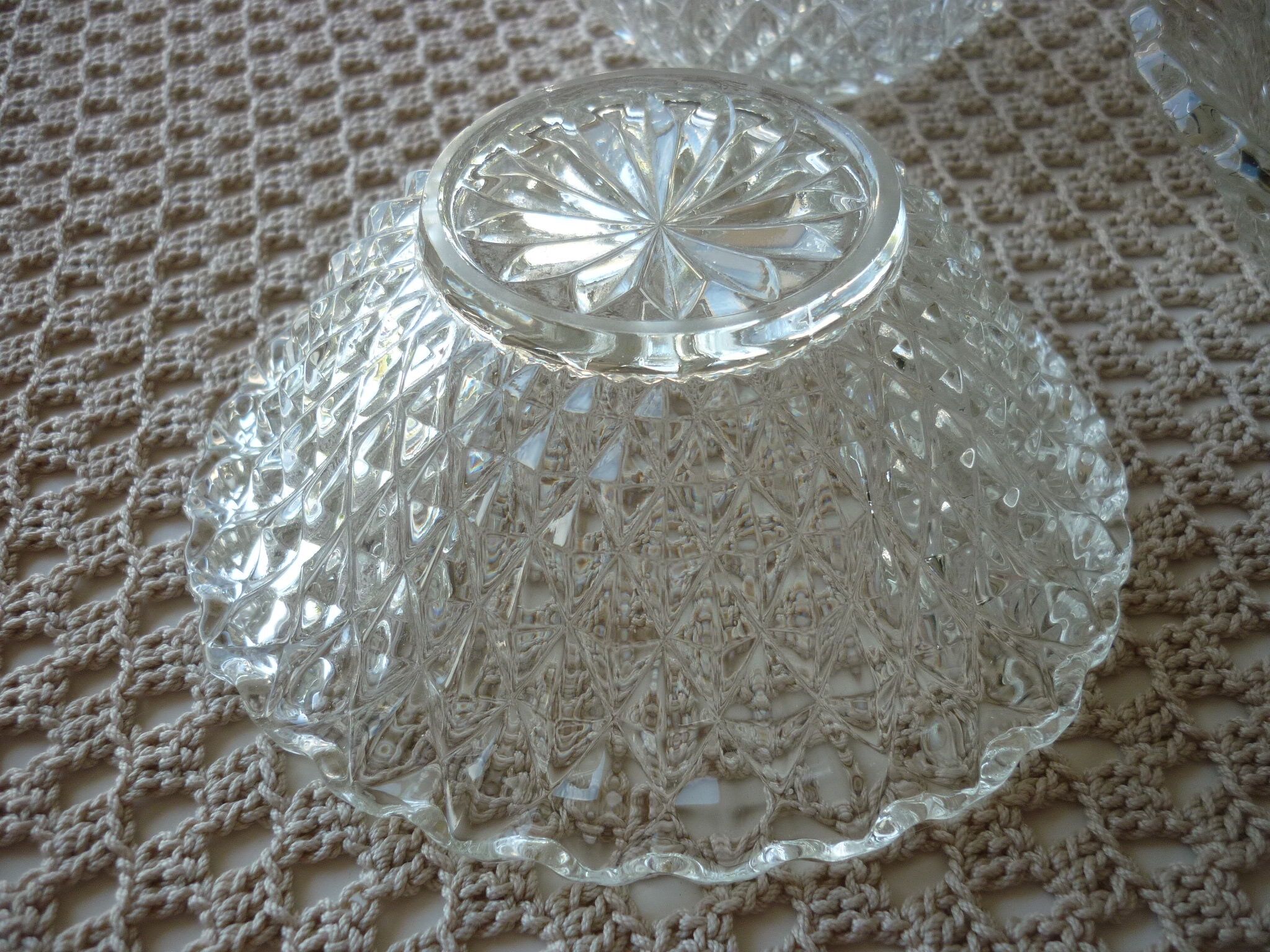 Set of 5 molded glass cups