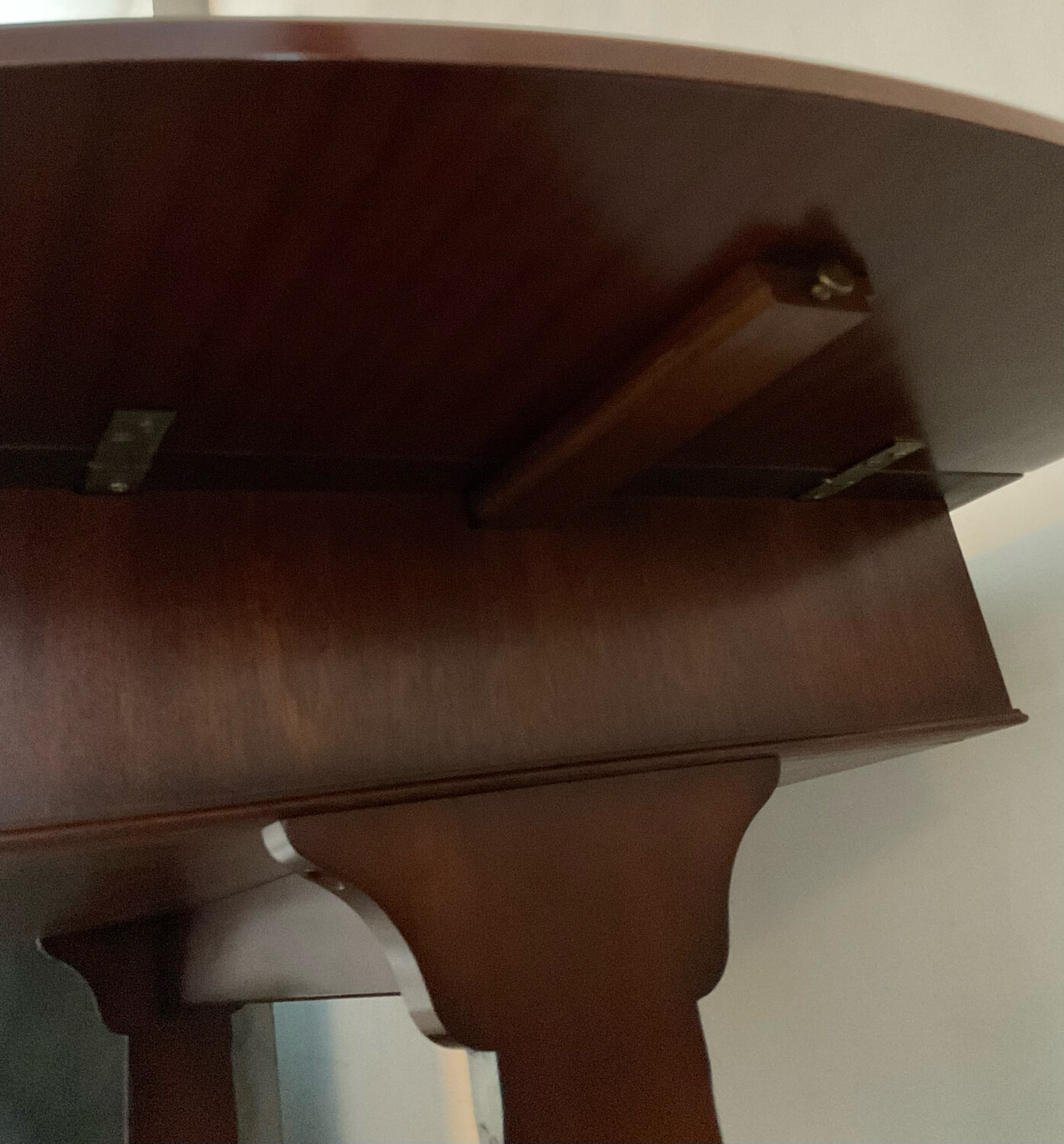 Old English desk Heldense in mahogany