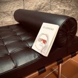 Daybed knoll