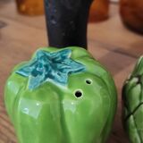 Barbotine salt and pepper shaker service