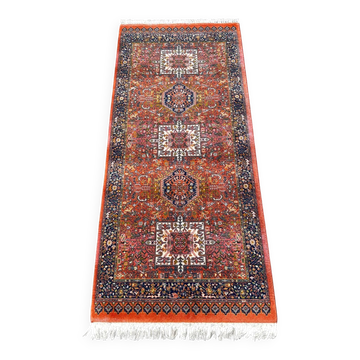 Oriental-style wool rug 180cm x 80cm