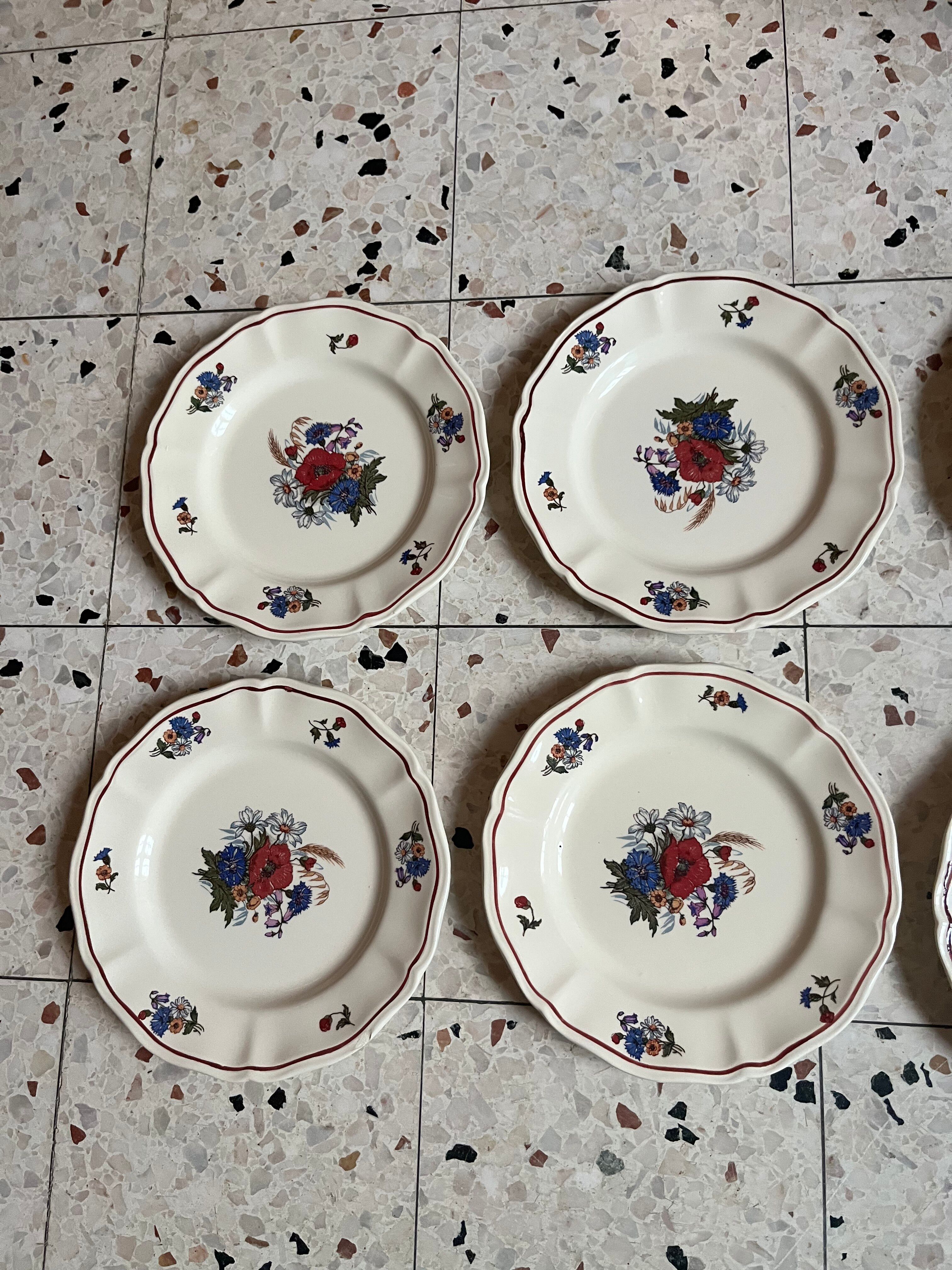 6 dessert plates