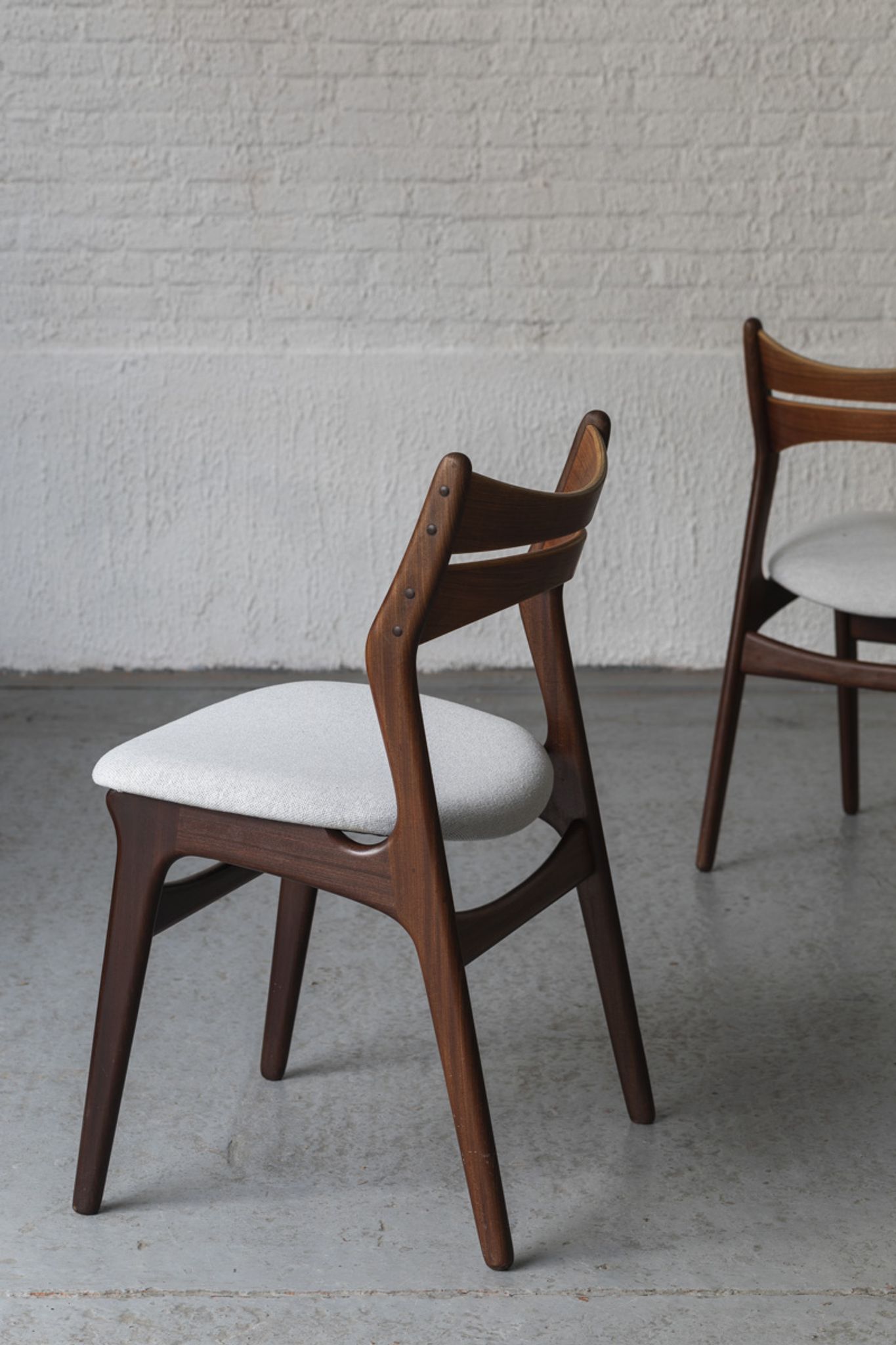 Set of 4 dining chairs ‘model 310’ by Erik Buch for Chr. Christensens Møbelfabrik, Danish design, 60