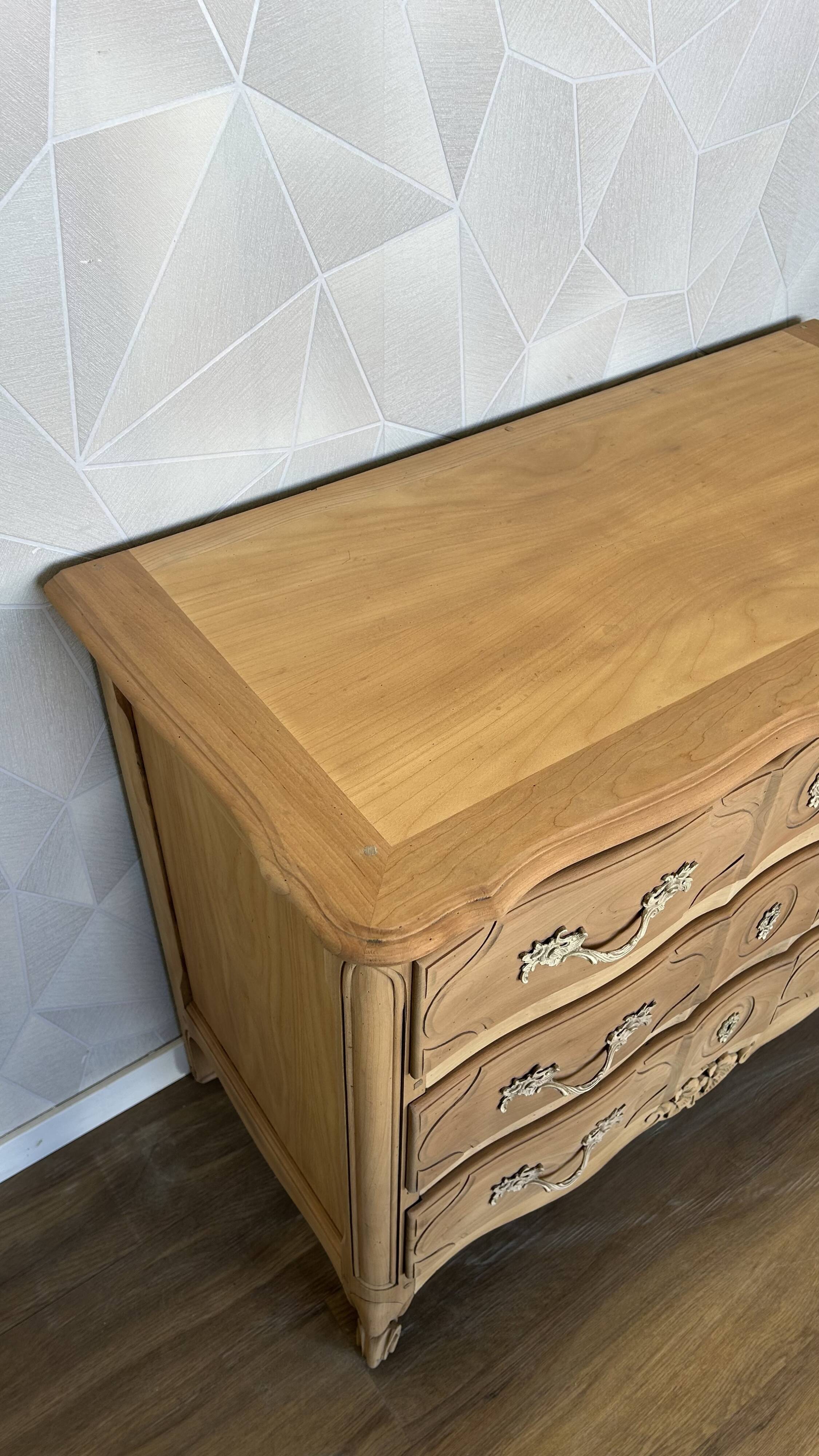 Commode style Louis XV aérogommé