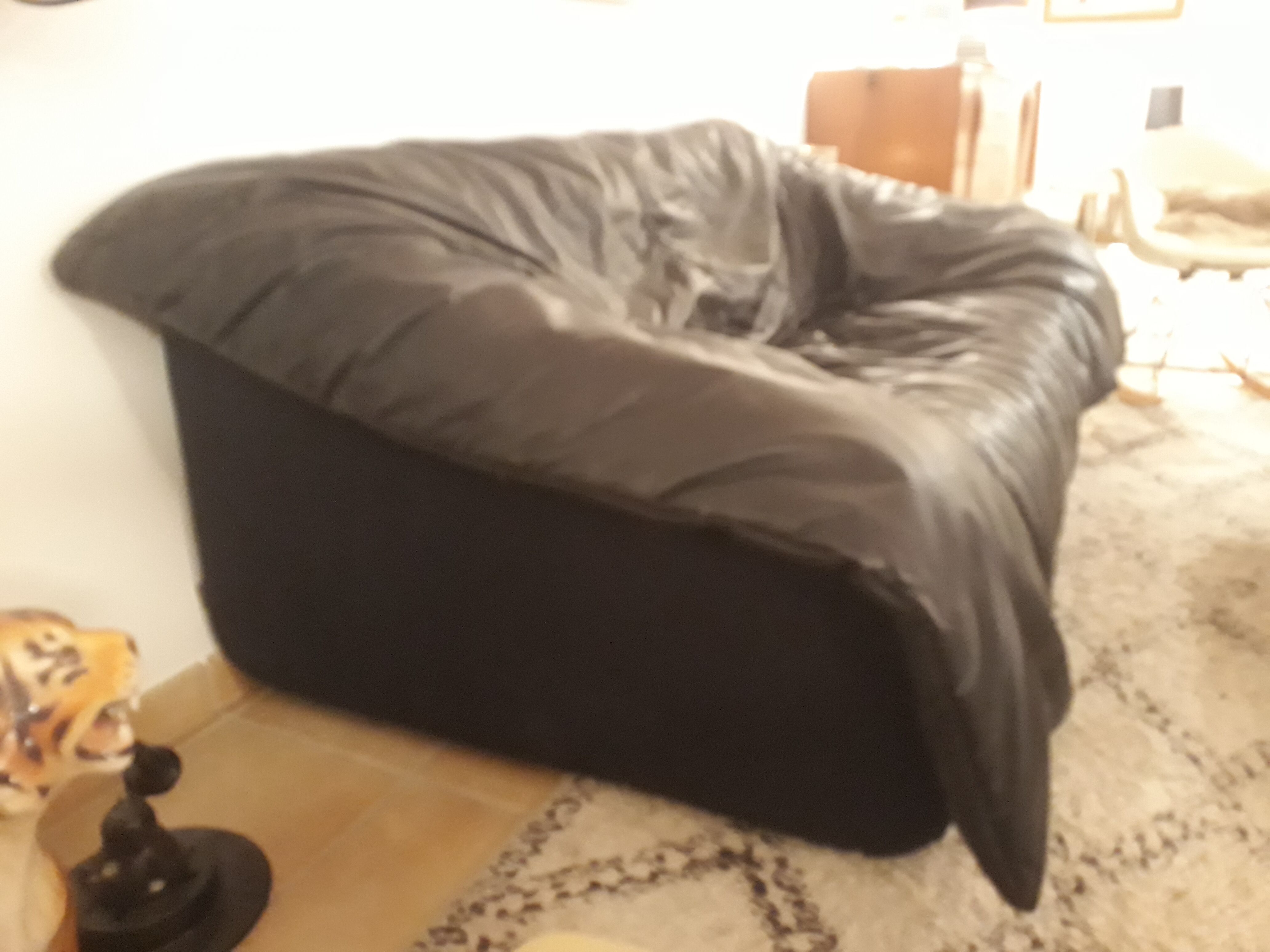 Blur Blur couch line roset leather black full grain
