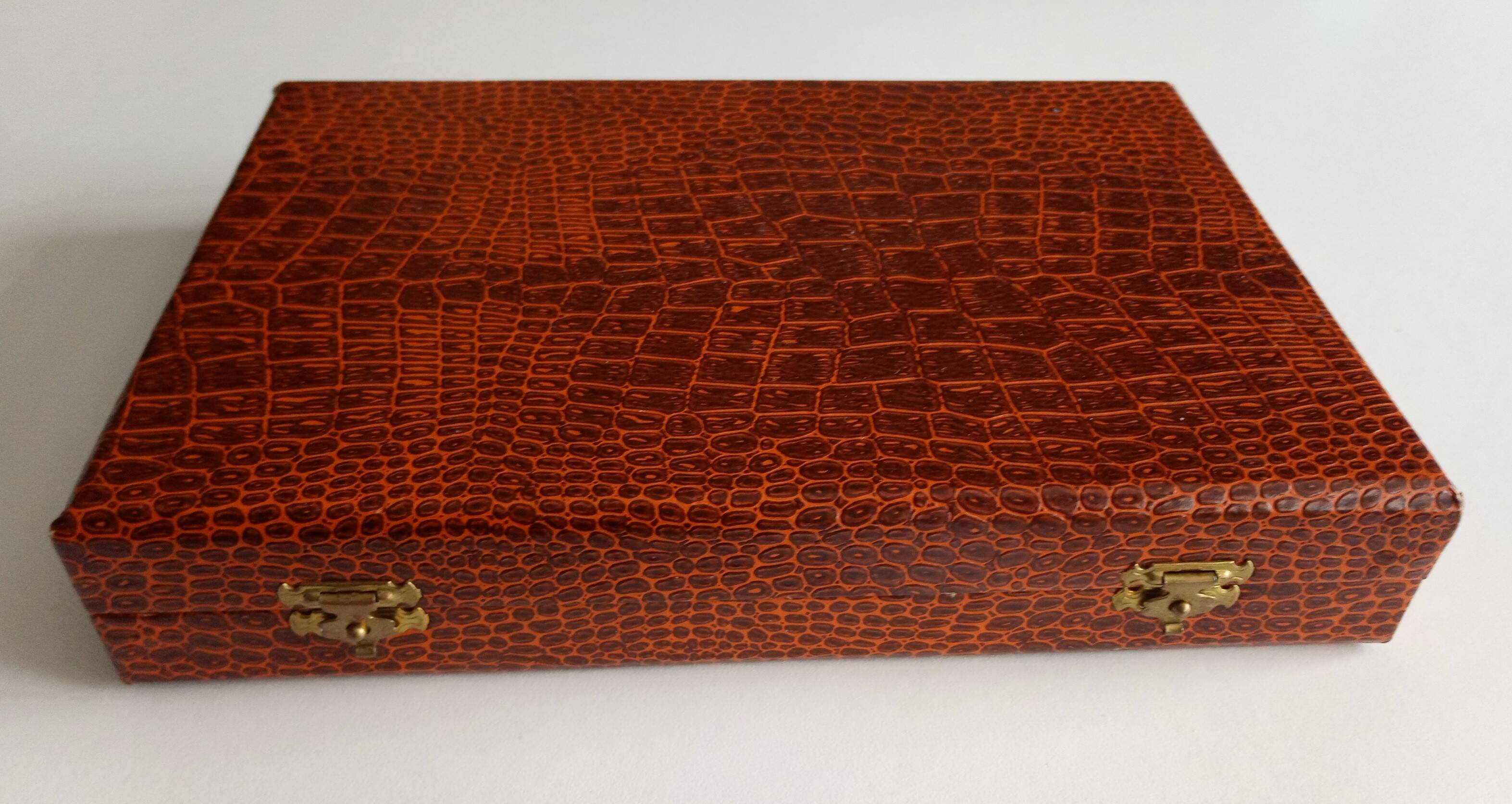 Box for 12 Chabanne knives