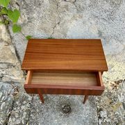 Table de chevet en mélaniné